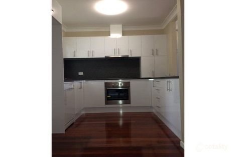 Property photo of 21 Algona Street Labrador QLD 4215