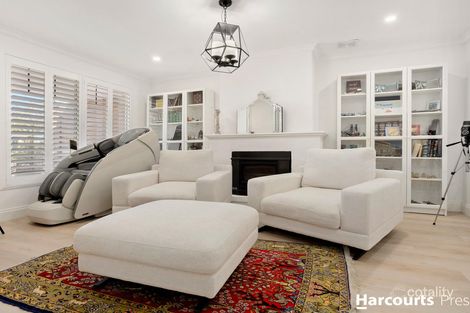 Property photo of 10 Hockley Loop Canning Vale WA 6155