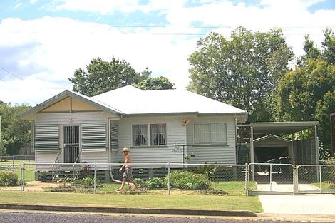 14 Foote St, Newtown, QLD 4305