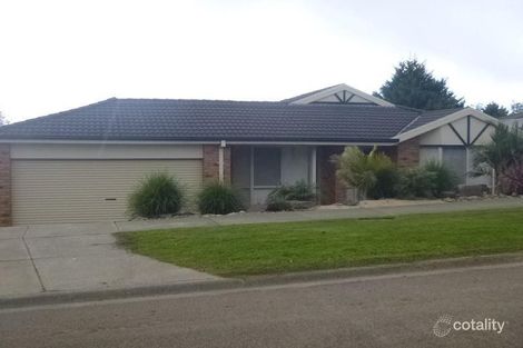 Property photo of 25 Innes Court Berwick VIC 3806