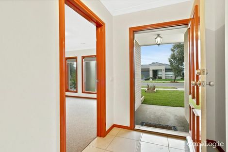 Property photo of 8 Omaroo Street Truganina VIC 3029