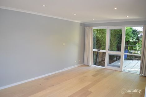 Property photo of 2/101 Wattle Valley Road Camberwell VIC 3124