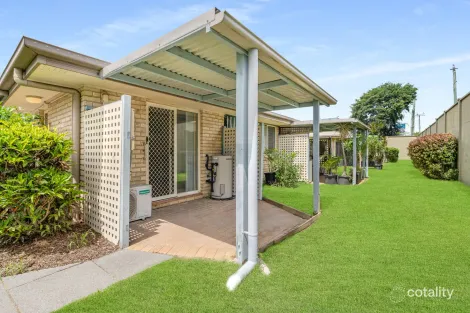 Property photo of 1/12-14 Yeates Crescent Meadowbrook QLD 4131