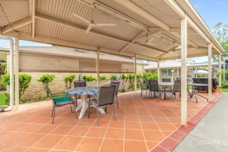 Property photo of 1/12-14 Yeates Crescent Meadowbrook QLD 4131