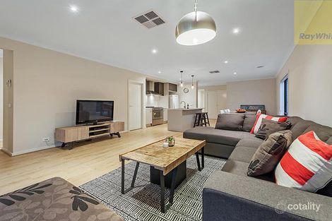 Property photo of 10 Iron Bridge Road Craigieburn VIC 3064