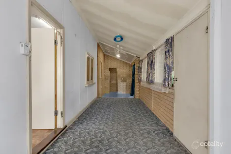 Property photo of 142 Bushmead Road Hazelmere WA 6055