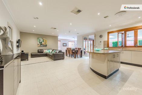 Property photo of 7 Brusell Close Taylors Lakes VIC 3038