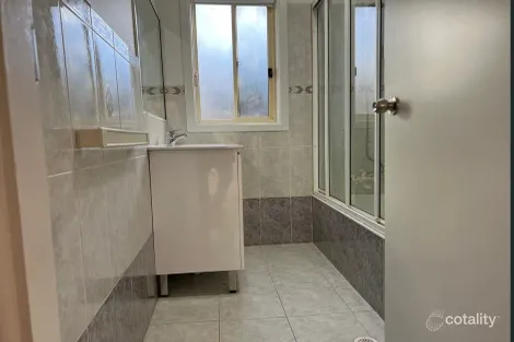 Property photo of 1/89 Balgownie Road Balgownie NSW 2519