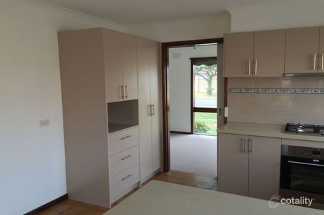 Property photo of 4 Penfold Place Albanvale VIC 3021