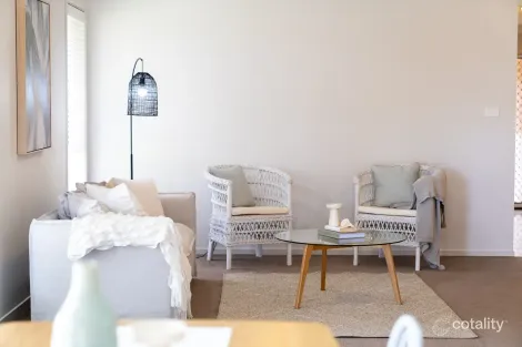 Property photo of 93 William Maker Drive Orange NSW 2800