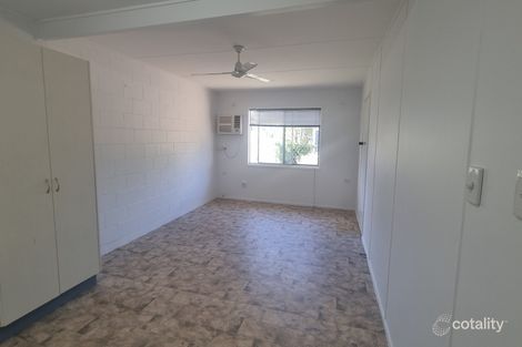 Property photo of 4 Old Airport Drive Emerald QLD 4720