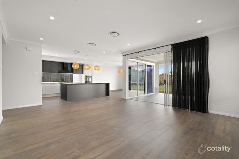 Property photo of 15 Silkstone Circuit Catherine Hill Bay NSW 2281