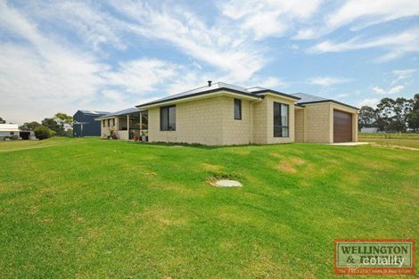 Property photo of 11 Pearson Place Gledhow WA 6330
