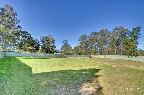 Property photo of 18 Bergins Hill Road Bundamba QLD 4304