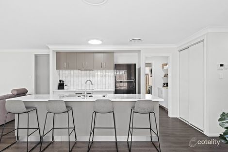 Property photo of 14 Staunton Avenue Highfields QLD 4352