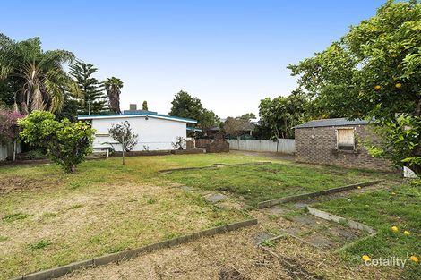 Property photo of 5 Warren Road Maida Vale WA 6057