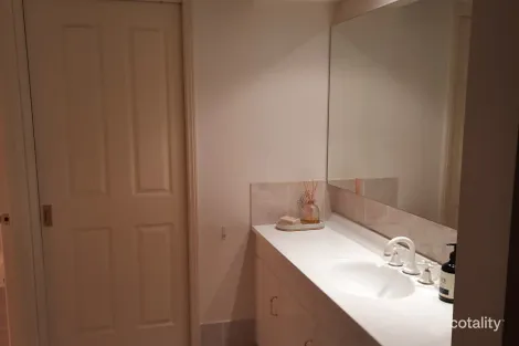 Property photo of 12 Walker Place Yass NSW 2582