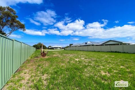 39 Mcglade Cl, Bremer Bay, WA 6338