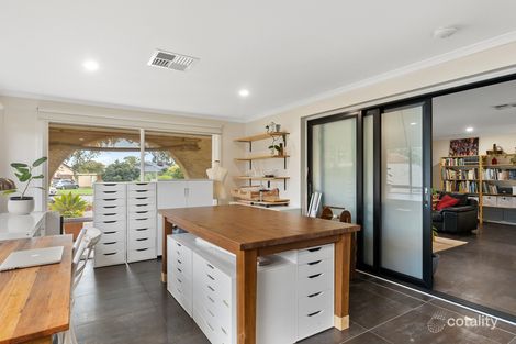 Property photo of 9 Jennifer Drive Happy Valley SA 5159