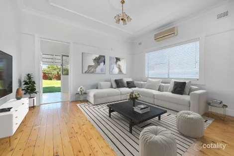 Property photo of 8 Lismore Street Eastlakes NSW 2018