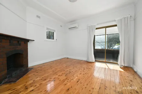 Property photo of 8 Lismore Street Eastlakes NSW 2018