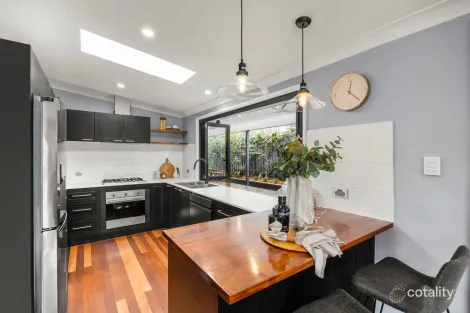 Property photo of 35 Lentara Street Kenmore QLD 4069