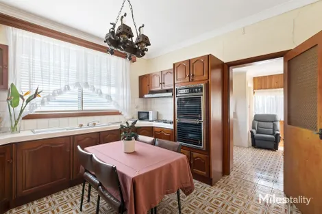 Property photo of 11 Eden Street Heidelberg Heights VIC 3081