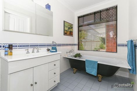 28 Armour Way, Lesmurdie, WA 6076