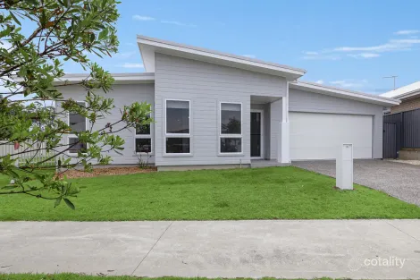 239 Mare Ave, Thrumster, NSW 2444