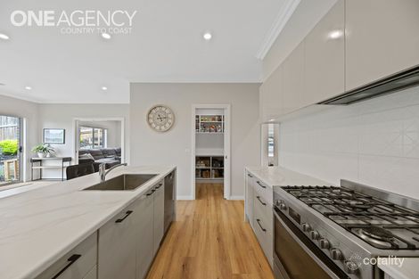 Property photo of 31 Cromie Drive Warragul VIC 3820