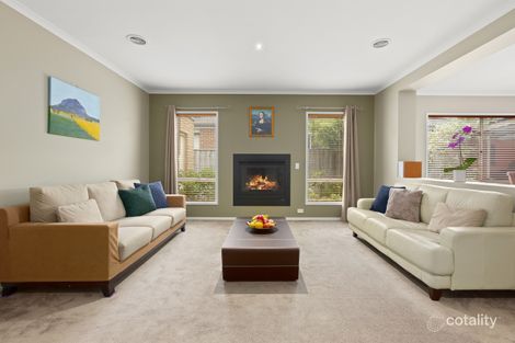 Property photo of 40 Ridgemont Drive Berwick VIC 3806