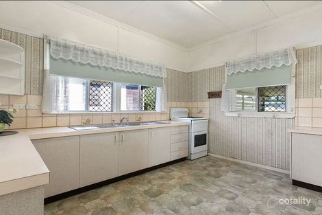 Property photo of 31 Curve Avenue Wynnum QLD 4178