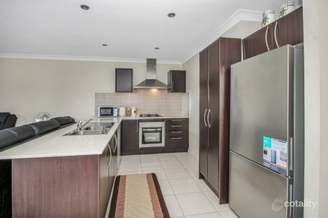 Property photo of 28 Wiseman Circuit Ropes Crossing NSW 2760