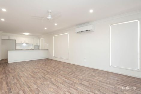Property photo of 17 Groeschel Court Goodna QLD 4300