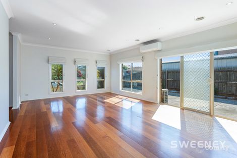 Property photo of 15 Hopetoun Court Altona Meadows VIC 3028