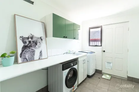 Property photo of 58 Glencoe Parade Halls Head WA 6210
