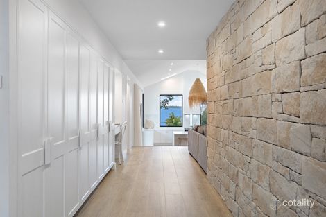 Property photo of 17 Grevillea Crescent Berkeley Vale NSW 2261