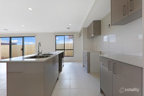 Property photo of 4 Rialto Close Wallan VIC 3756