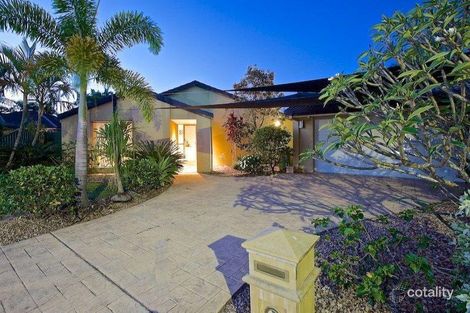 Property photo of 12 Wilmington Court Helensvale QLD 4212