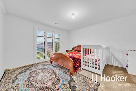 Property photo of 56 Tomasetti Crescent Narre Warren VIC 3805