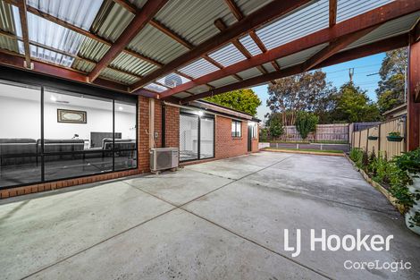 Property photo of 56 Tomasetti Crescent Narre Warren VIC 3805