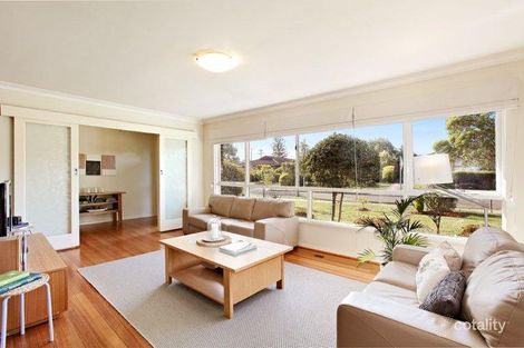 Property photo of 16 Windella Crescent Glen Waverley VIC 3150