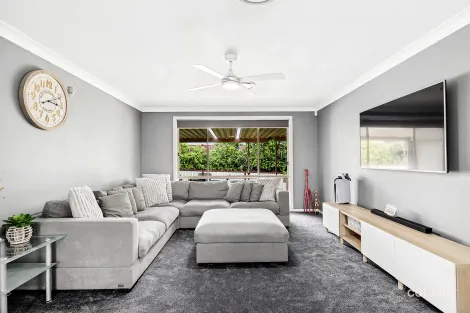 Property photo of 8 Skye Close Hamlyn Terrace NSW 2259