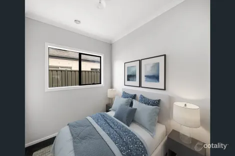 Property photo of 12 Merapi Grove Truganina VIC 3029