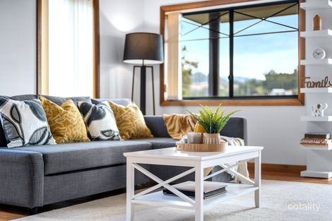 32 Ashley Ave, Farmborough Heights, NSW 2526