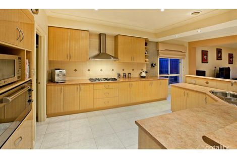 Property photo of 10 Adrienne Close Keilor Park VIC 3042