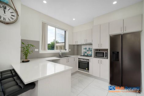 Property photo of 4/1 Lang Road Casula NSW 2170