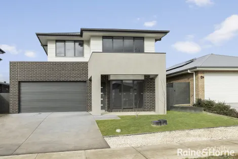 Property photo of 19 Hollitt Street Googong NSW 2620