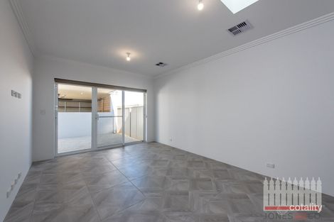Property photo of 37 Forestay Turn Alkimos WA 6038