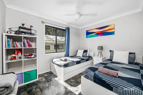 Property photo of 15 Marlborough Place Berkeley Vale NSW 2261